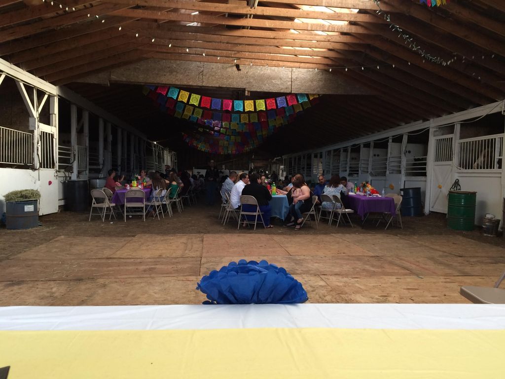 Horse barn Cinco de Mayo wedding