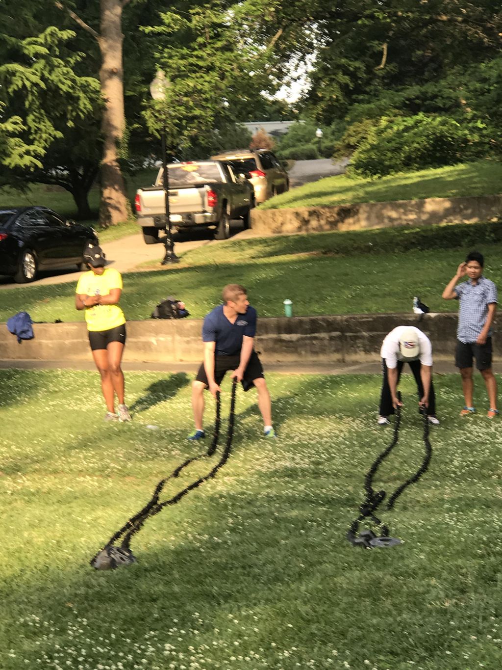 This is the Alternating Arm Battle Ropes being dem