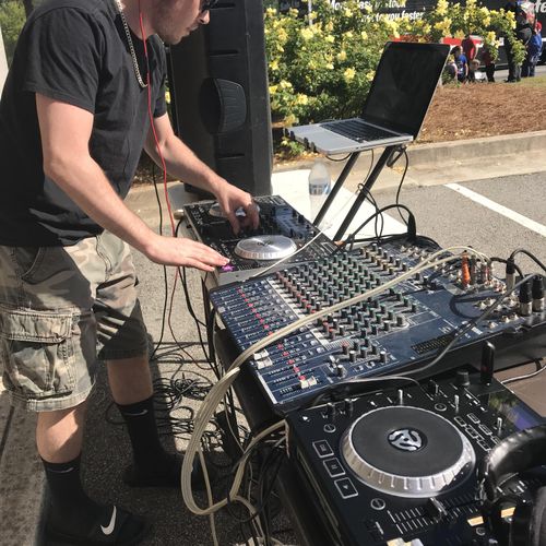 We had a great time DJing the Muddy Duck Dash!
