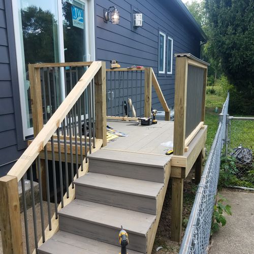 6' x 6' Deck with dual stairs