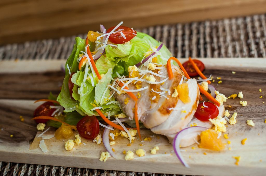Featured Dish:
Citrus chicken salad paired with a 