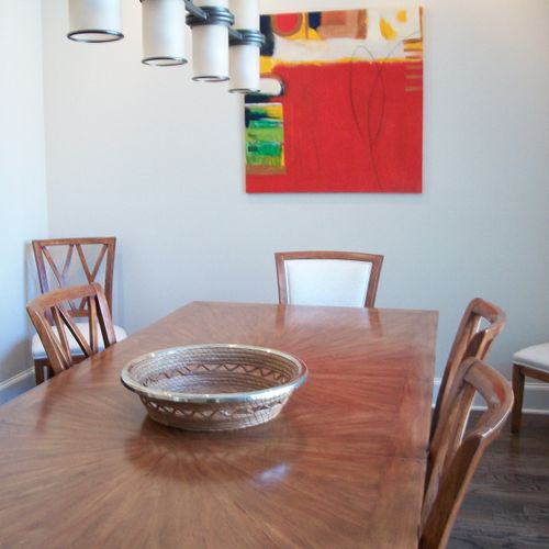Dining Room 
Bench-made sunburst alder dining tabl