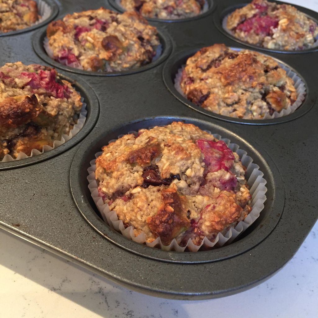 Raspberry Pistachio Oat Muffins