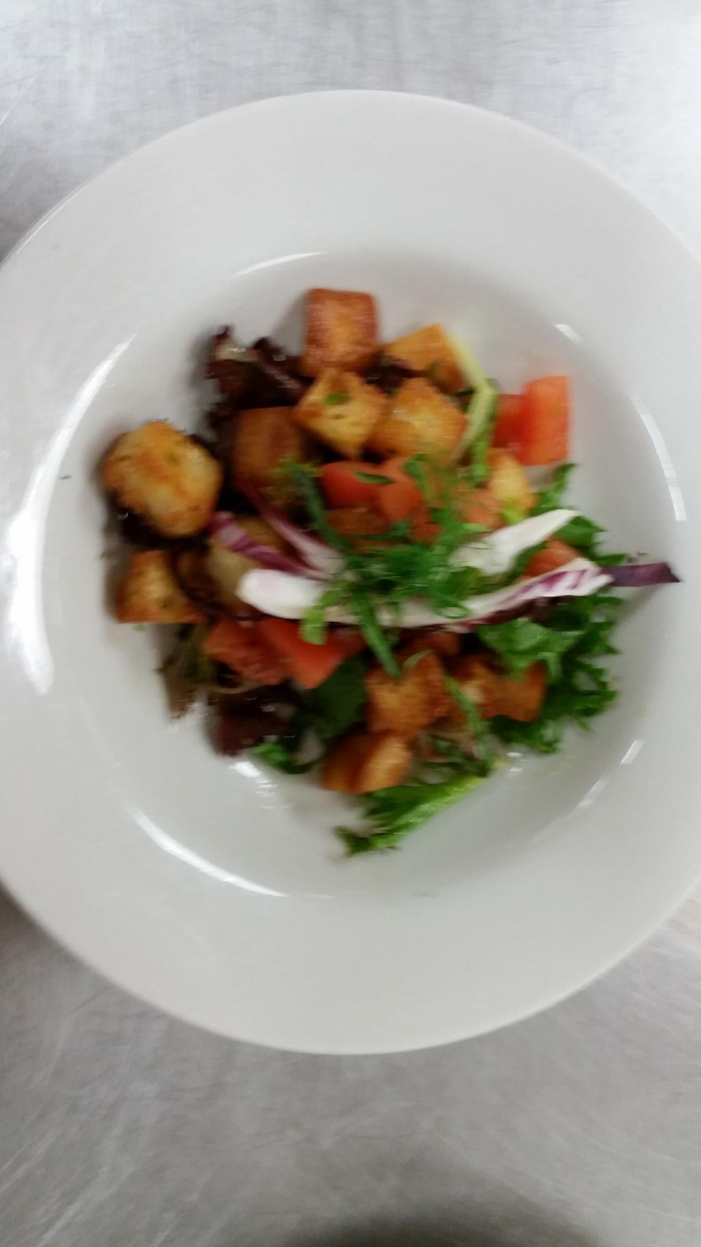 Panzanella Salad (House made croutons)