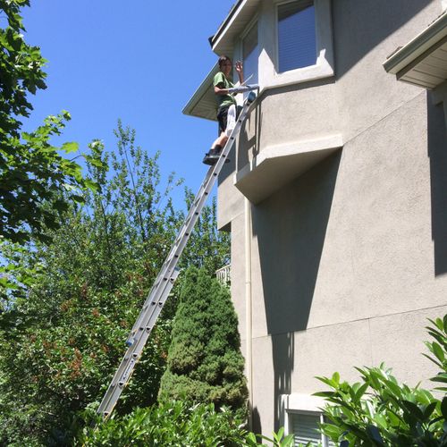 Window cleaning on a 25 foot ladder