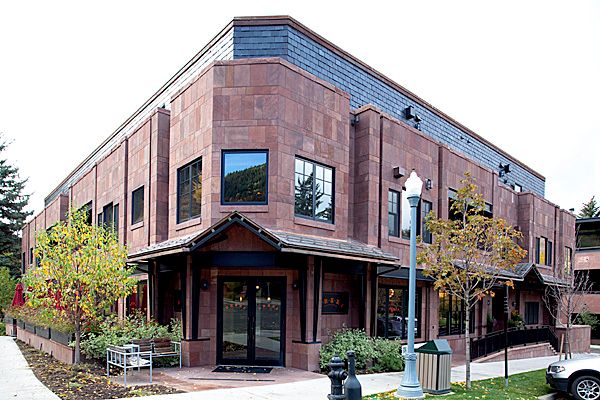 Dancing Bear Lodge In Aspen Versailles Pattern Col