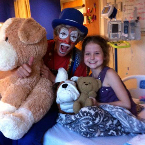 Cambo on a visit at Kentucky Children's Hospital, 