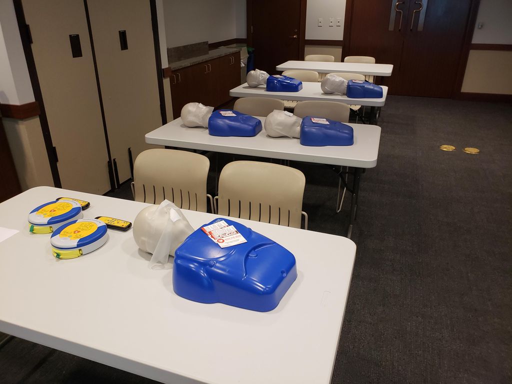 preparing for a 10 person ASHI basic cpr/aed cours