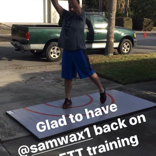 Longtime ETT member Sam Wax performing upper body 