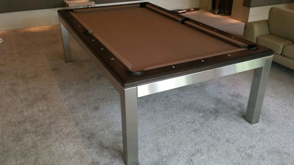 8' Fusion. Stainless Steel. Super Cool Table!!  De