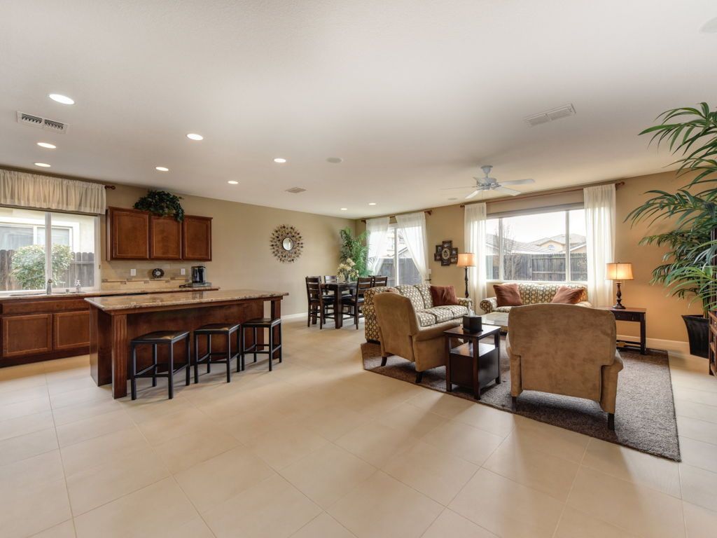 Tile & Grout Cleaning