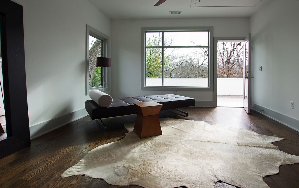 8th Street Interior