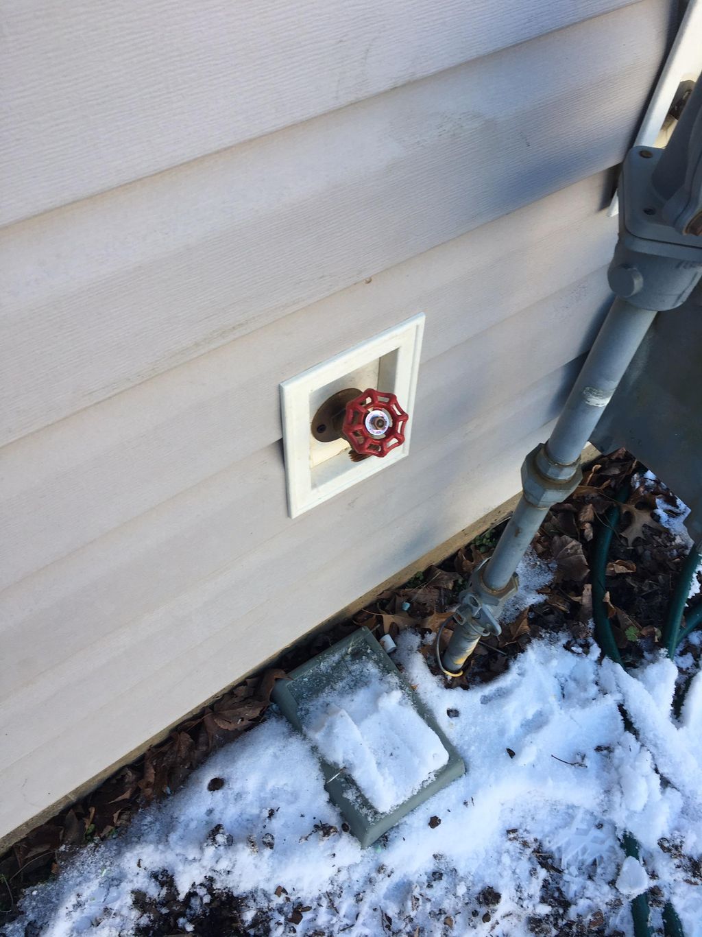 Repair frozen outside faucet 