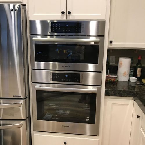 New built in convection oven and microwave 