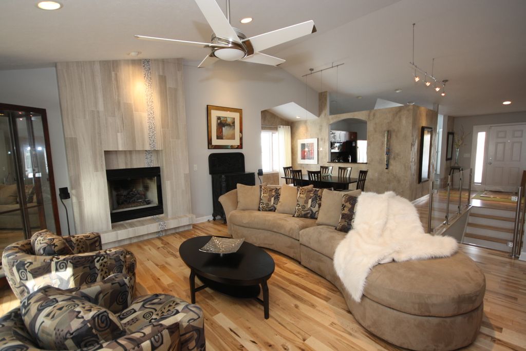 This is a Condo JBJ remodeled.