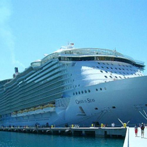 Royal Caribbean - Oasis of the Seas. Largest cruis