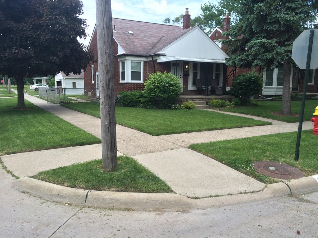 Weekly lawn maintenance customer in Allen Park.