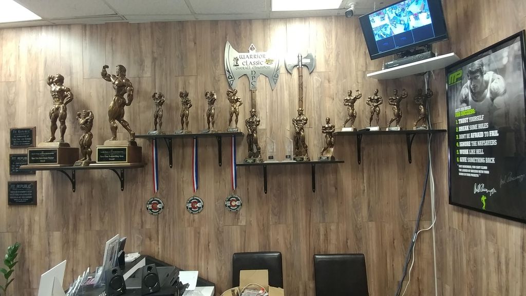 Train with someone who puts in work themself!