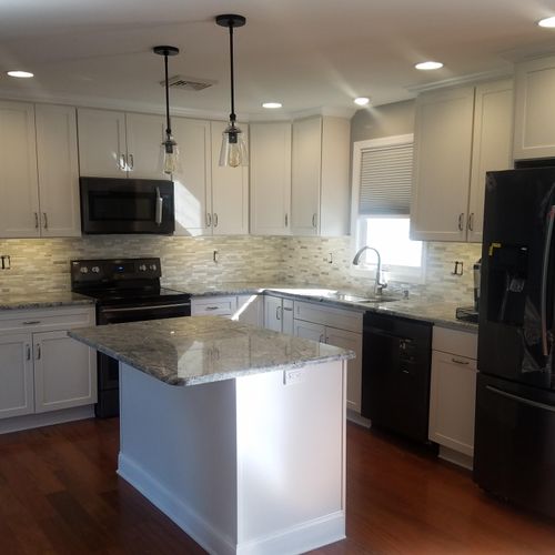 New custom kitchen design with granite countertops
