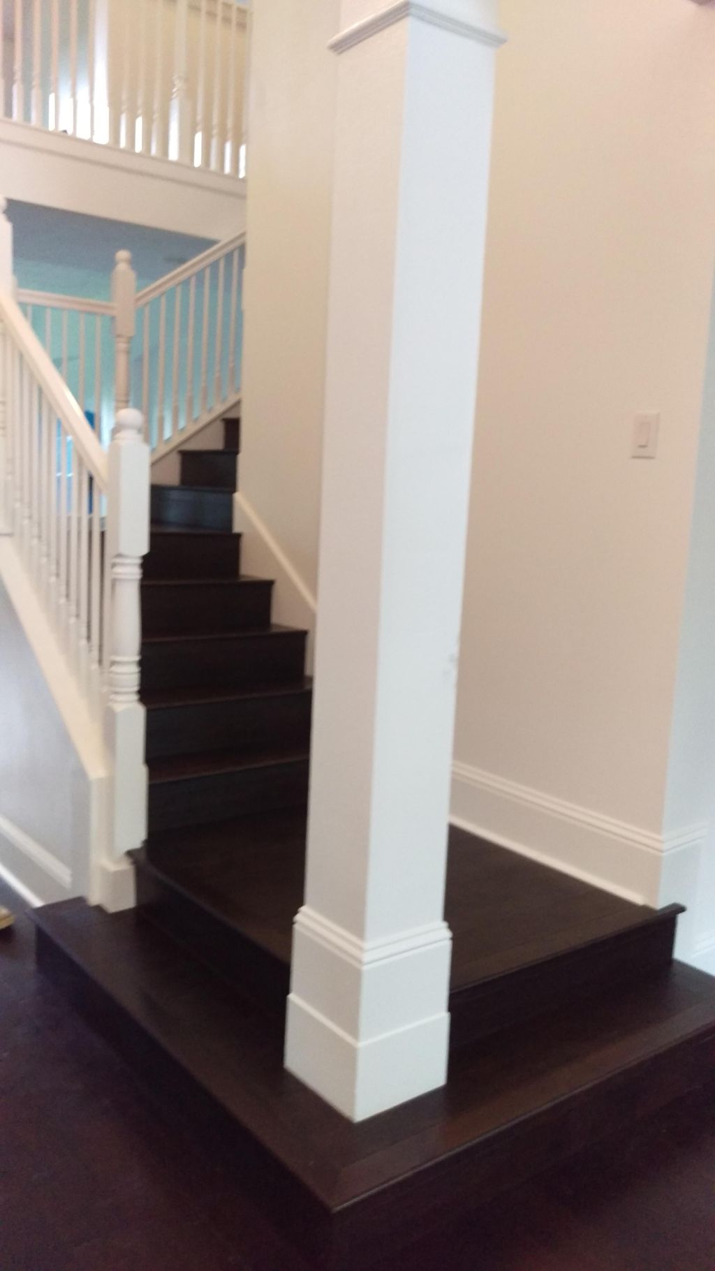 22 Staircase with 2 Landings.
Matching Stairnose.