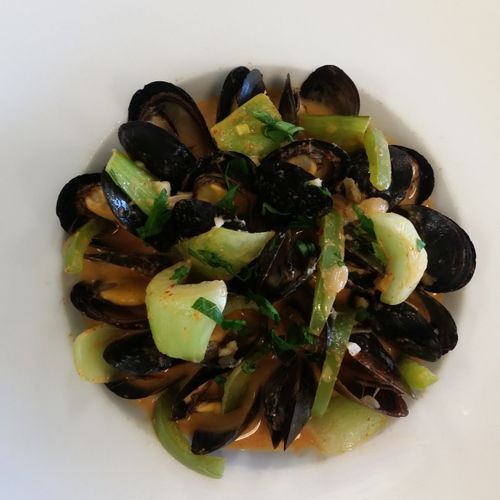 Mussels (coconut curry sauce)