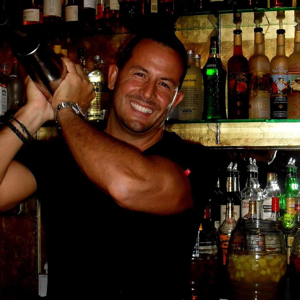 Paul Michaels Top Mixologists & Servers of SoCal