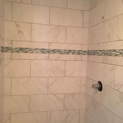 full shower reno, porcelain w/glass mosaic accent