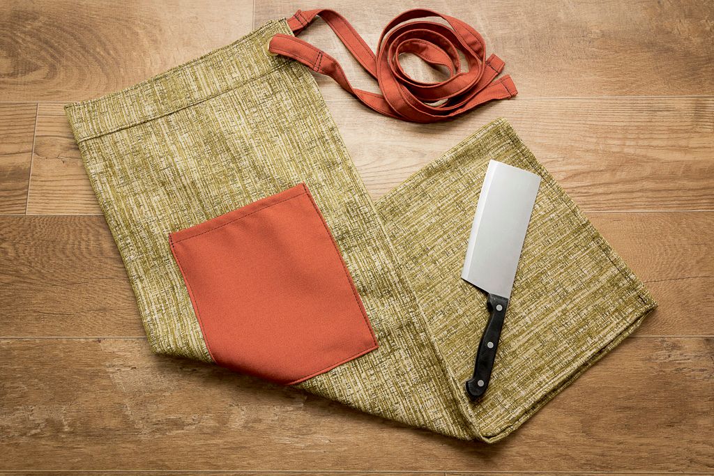 chef aprons for Los Bocados