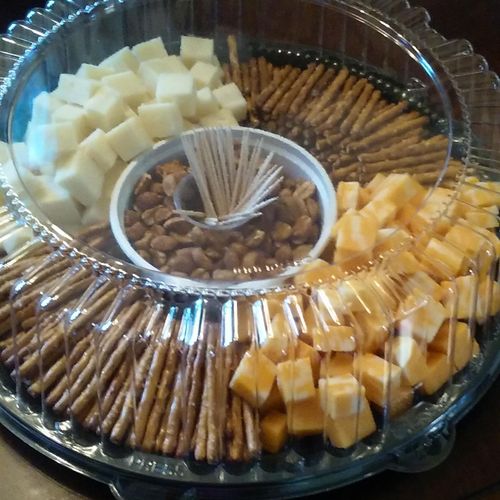 Free Platter* Cheese & Pretzel