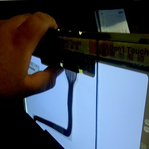 MacBook Pro Laptop Monitor Data Cable Repair