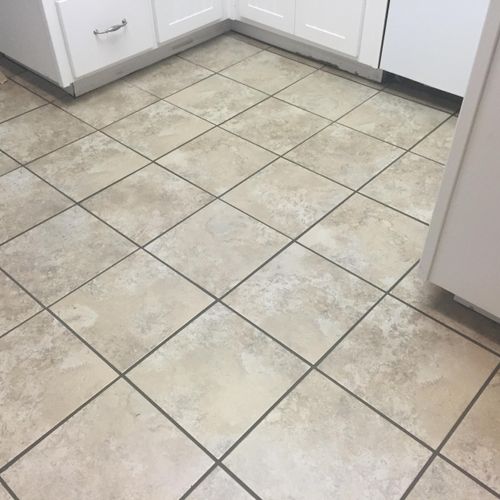 Roberts kitchen tile