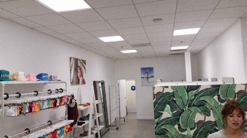 Finishing touches @San Lorenzo Bikini Manhattan Be