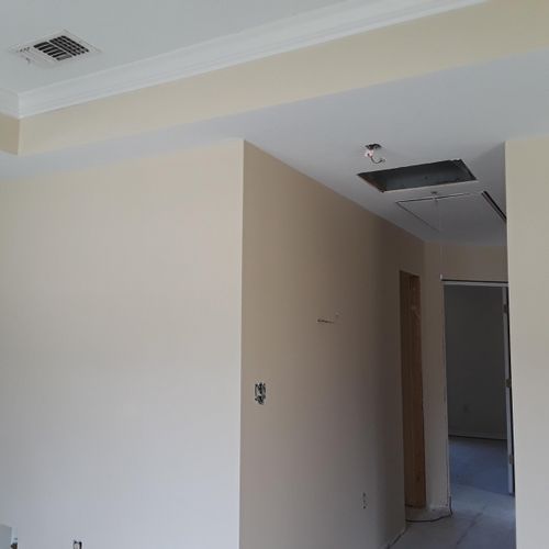 full sheetrock repair and finish/ ceiling and wall