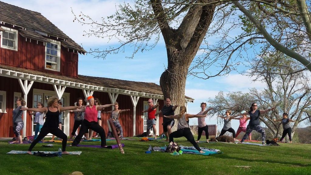 Leading a beautiful session at spring mountain ran