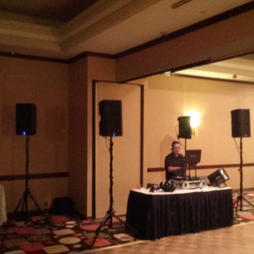 40th birthday party, large hall, with 4 speaker se