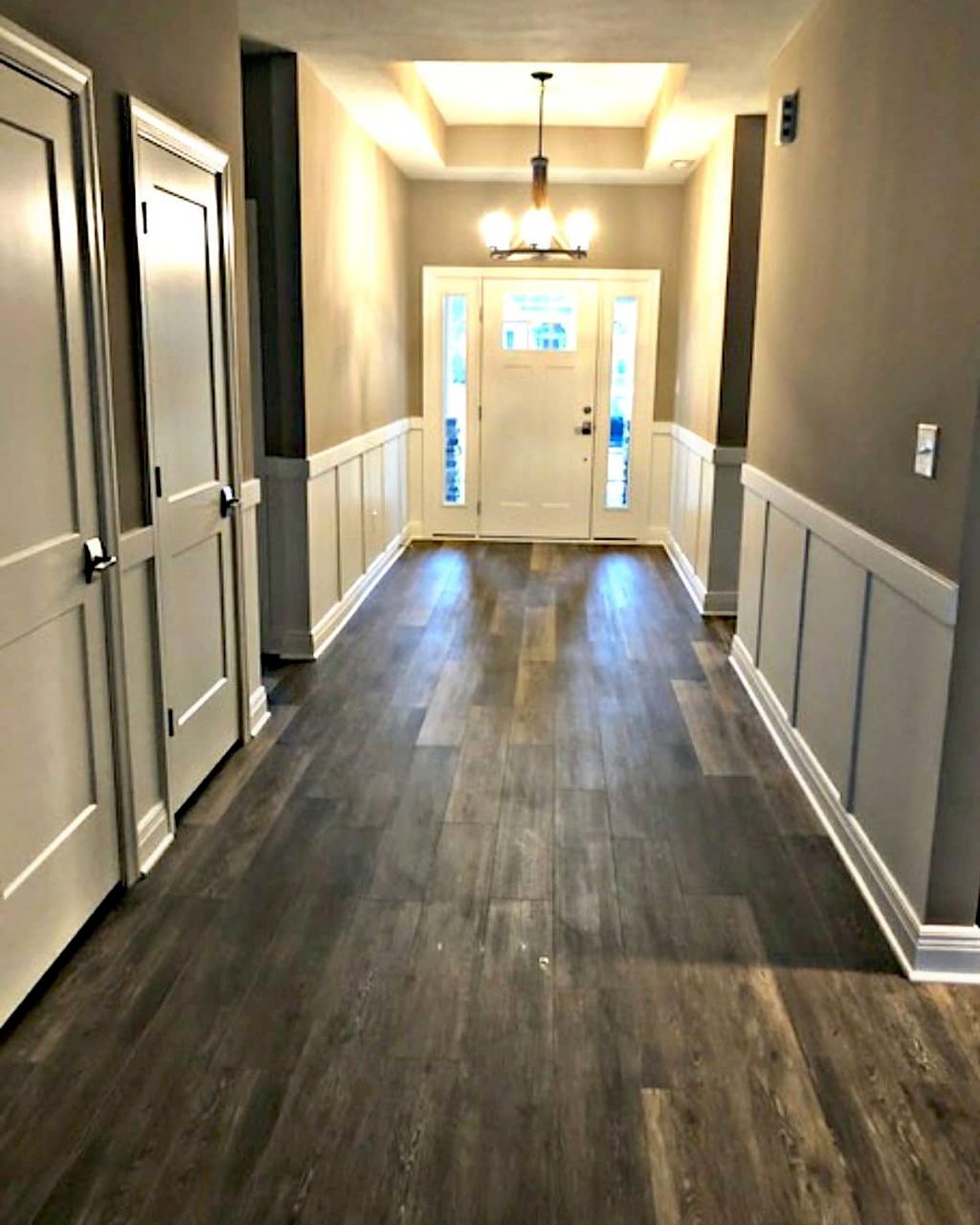 Wainscoting 