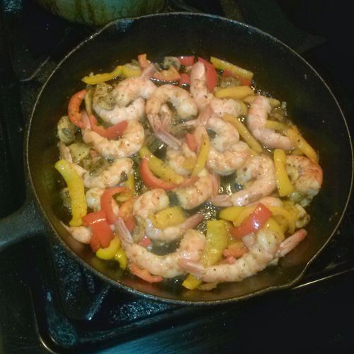 Jumbo shrimp with peppers
