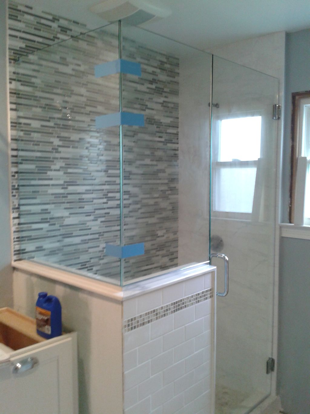 3/8" Glass w/ Brushed Nickel Hardware