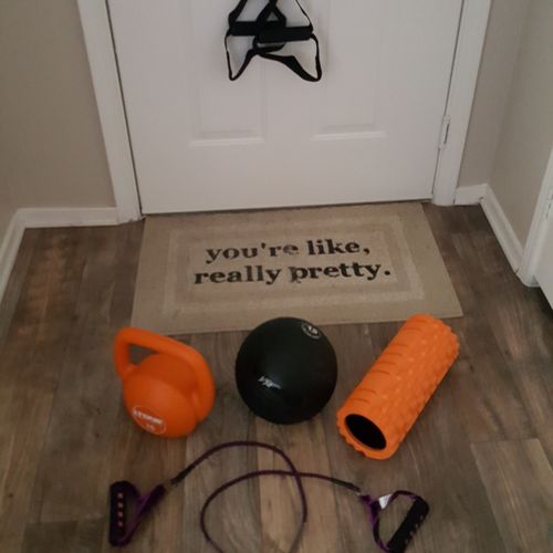 all set up for an awesome 30 minute home workout w