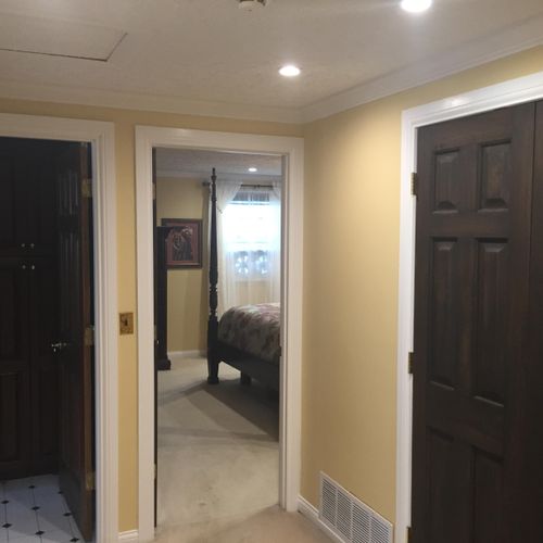 Crow molding install and hallway repaint in Huber 