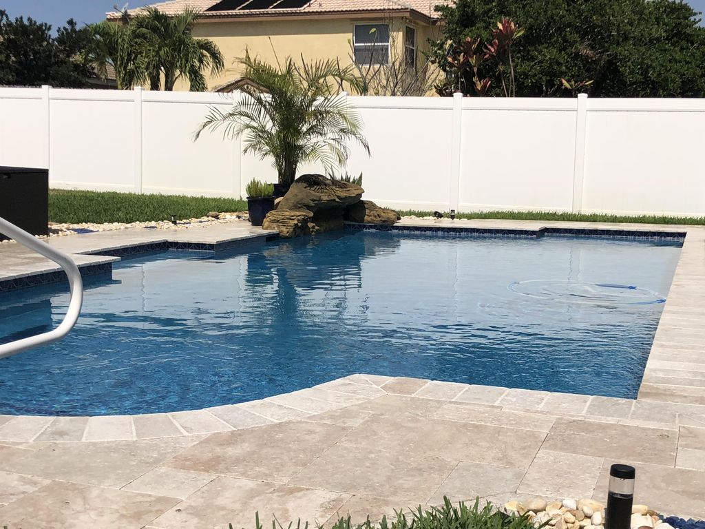 Pool service in Pembroke Pines / Miramar / Hollywo