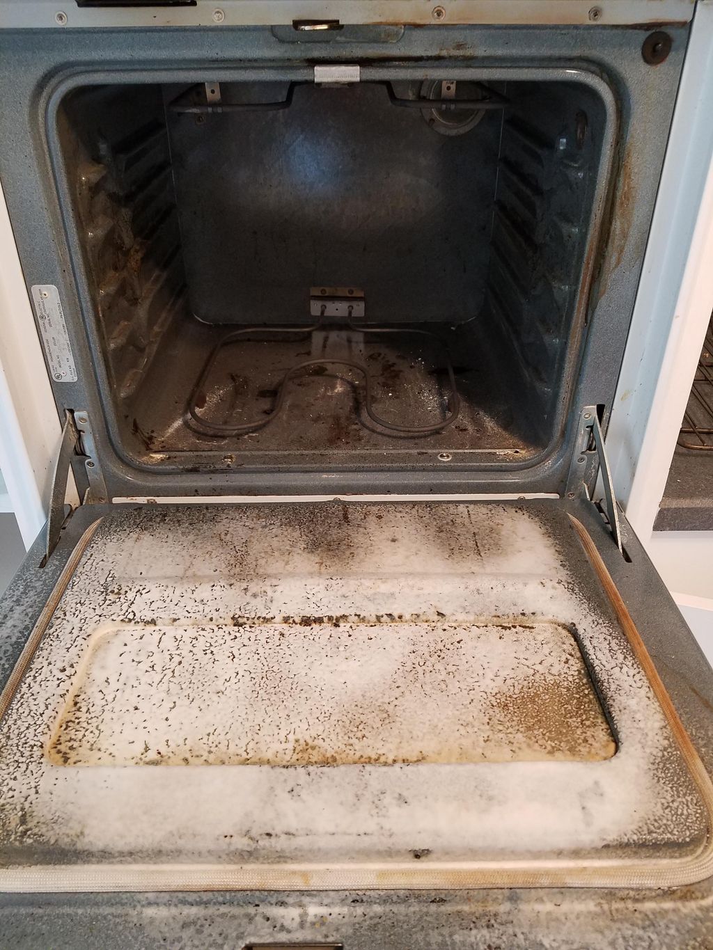 oven before cleaning
