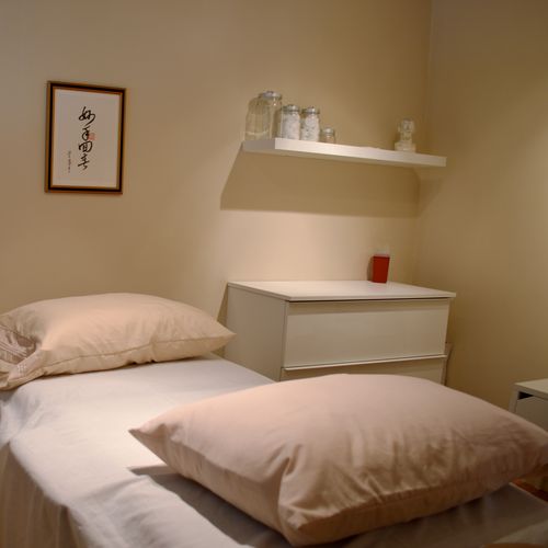 One of our clean and comfortable treatment rooms.