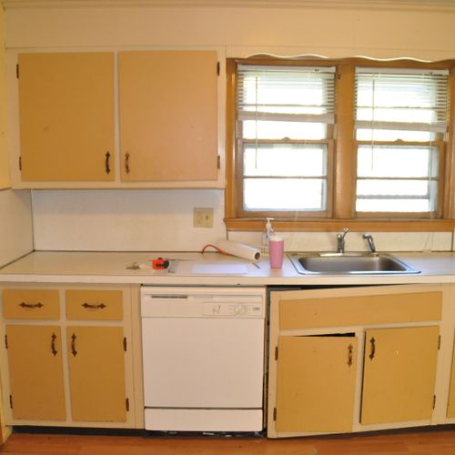 Kitchen went from this....