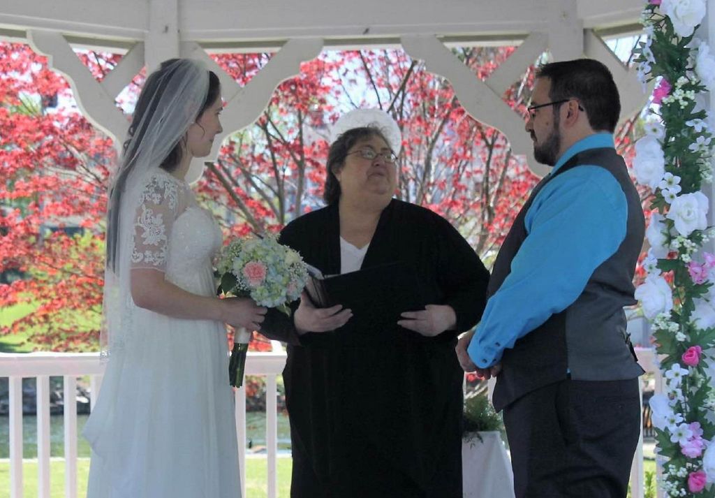 Alicia & Joe
Children's Lake, Boiling Springs, PA