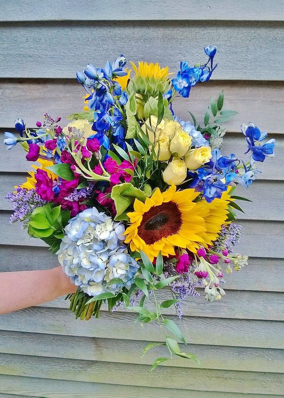 a bold late summer bouquet