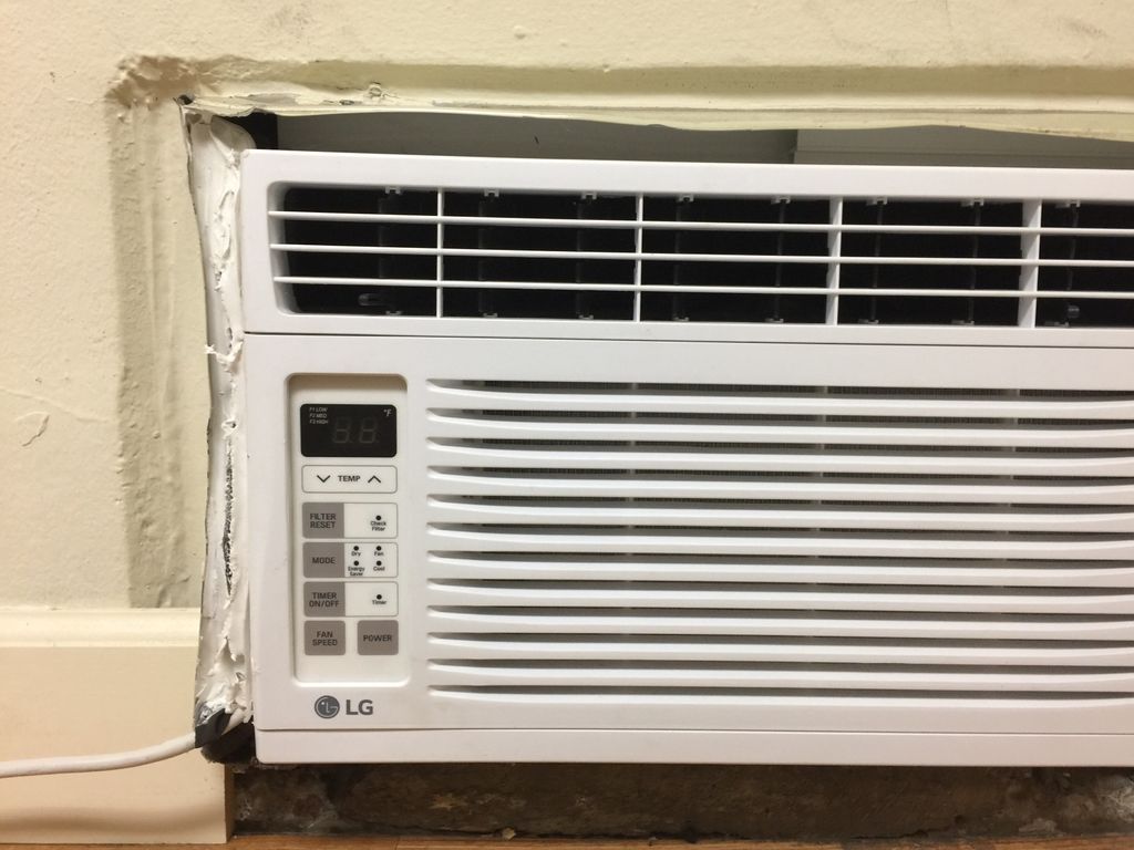 This is the failed attempt by two handymen to inst