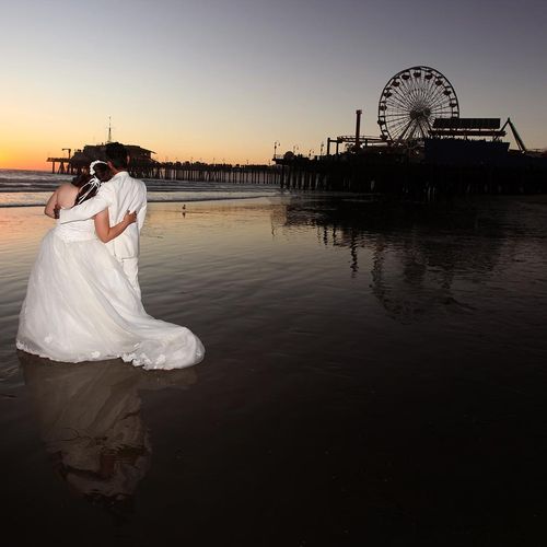 Wedding Photo Shoots at Santa Monica Beach. - LIGG