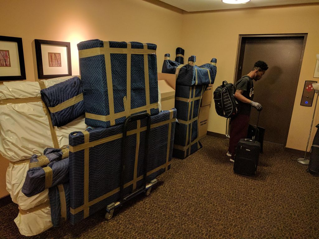 Pro packing by NJ local moving crew.
Give us a cal