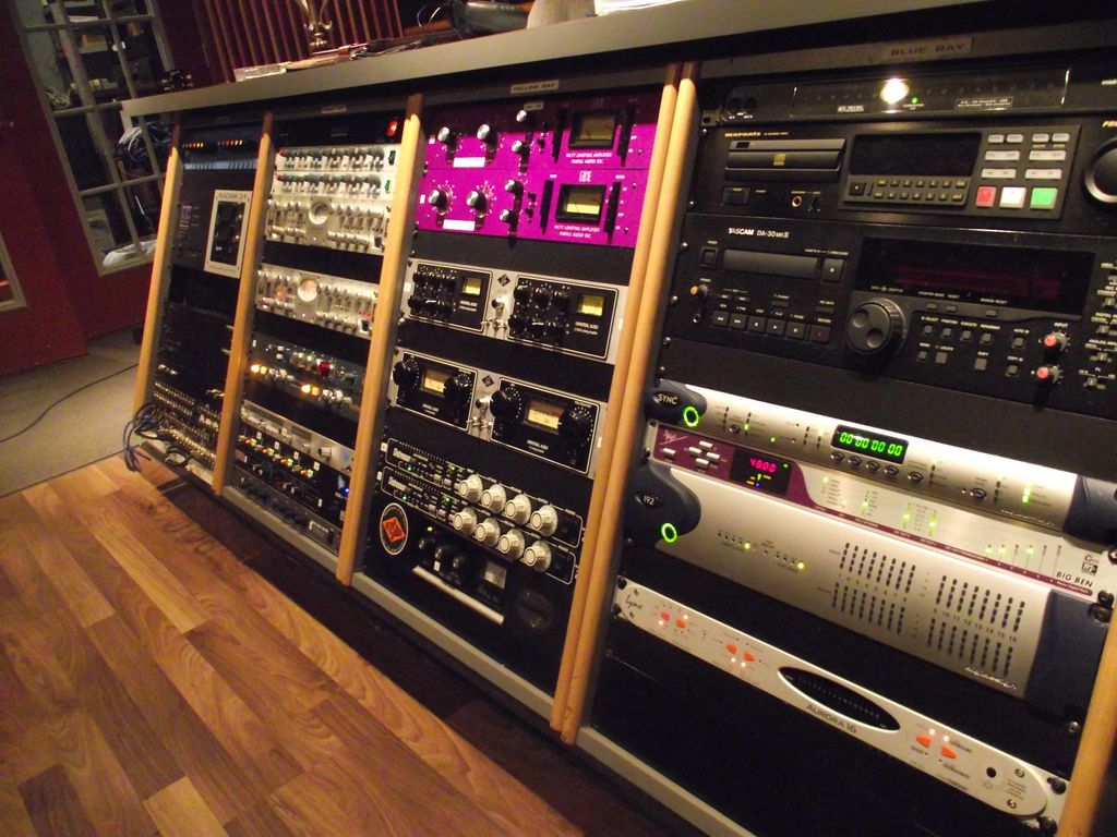 A-ROOM OUTBOARD AT REAL 2 REEL STUDIOS JONESBORO G